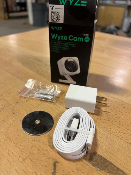 FOR PARTS ONLY WYZE Cam v4  2.5K AI Security Camera, Indoor/Outdoor Cameras for Home Security, Baby Monitor & Pet Camera, Vibrant Color Night Vision, No Subscription Required, Free Expert Help