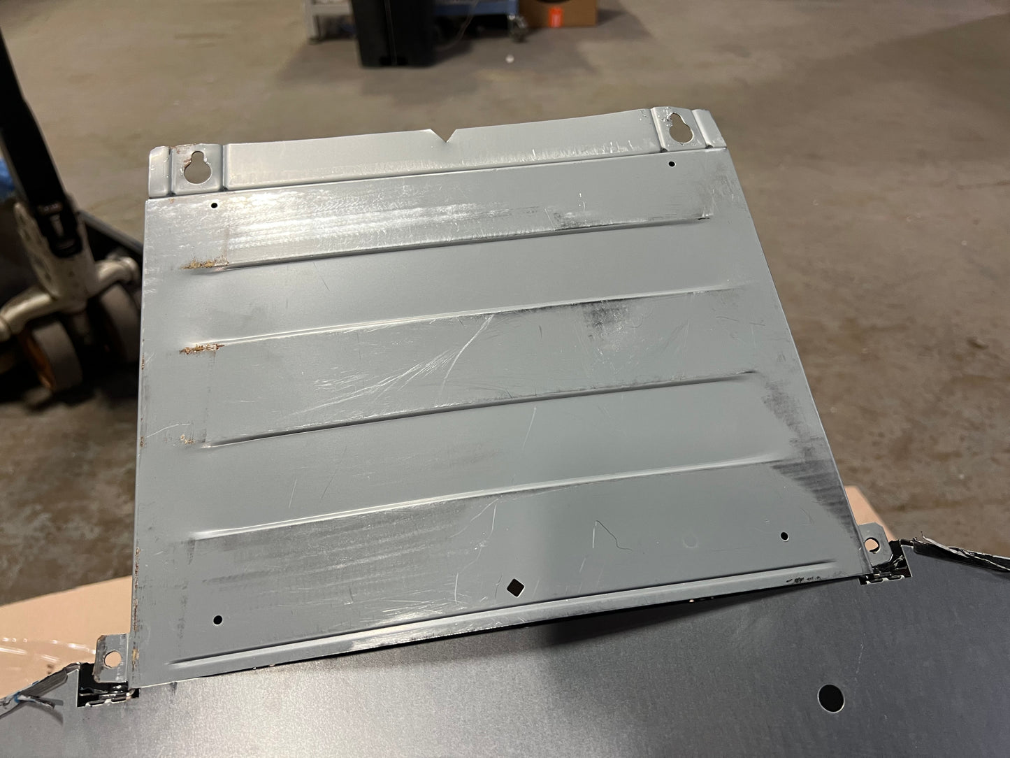 FOR PARTS Bosch 800 Series 36" Wall Mount Range Hood with Light in Black Stainless Steel
