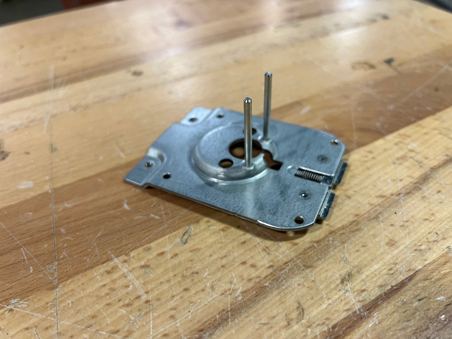 Yale Assure Lock 2 Replacement Mounting Plate - Lock parts