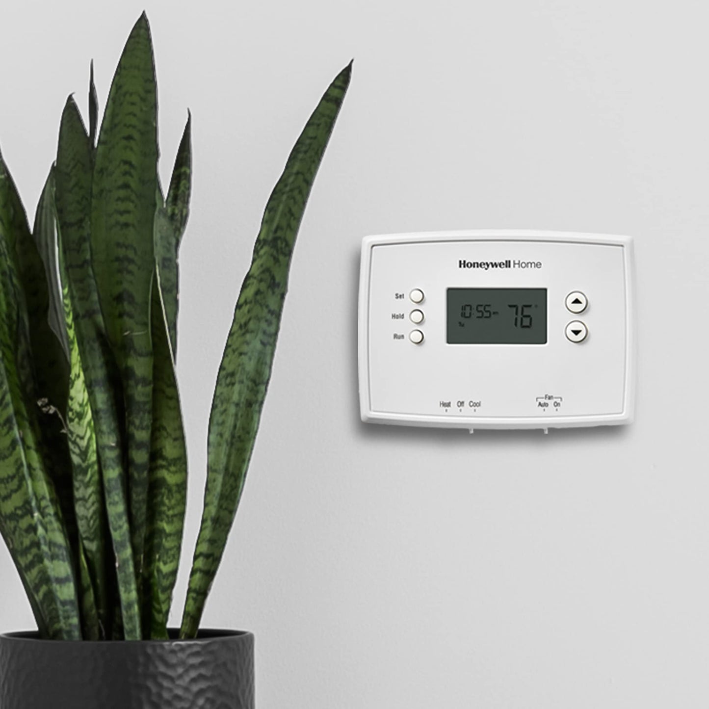 Honeywell Home RTH221B1039 RTH221B Programmable Thermostat, White