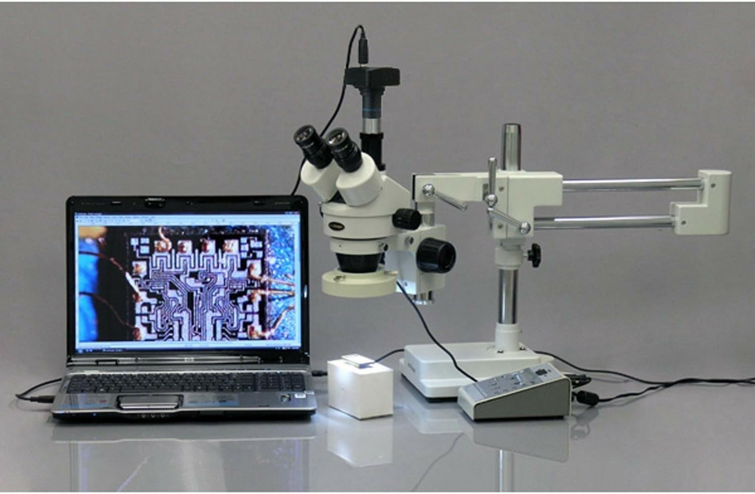 AmScope MU1003 10MP USB3.0 Real-Time Live Video Microscope Digital Camera 10 MP, white
