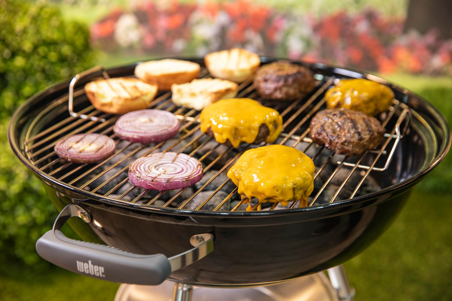 Weber Jumbo Joe Premium Charcoal Grill, 22-Inch, Black – Portable Outdoor BBQ Grill with Durable Plated Steel Grates, Porcelain-Enameled Bowl & Precision Airflow Control