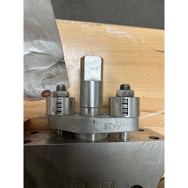 Jamesbury Fire-Tite Wafer-Sphere Valve, 316SS Body, Fire-Safe Shutoff, 10 Inch