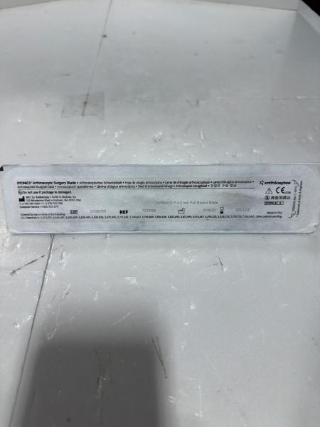 Smith and Nephew Dyonics Arthroscopic Blade