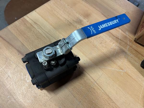 OPEN BOX JAMESBURY 1 1/2" 4CB 2236 XTB1 BALL VALVE WITH HANDLE SOCKET WELD