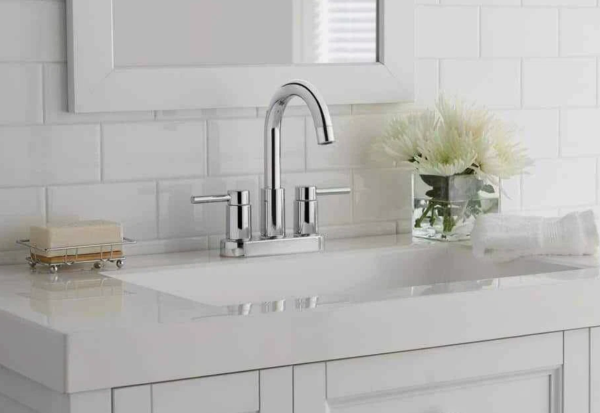 Glacier Bay Dorind 4in Centerset High-Arc Bathroom Faucet in Chrome